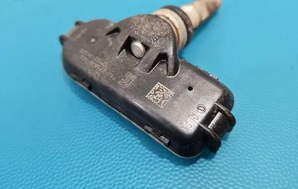 Hyundai i40 Tire pressure sensor 529333V100 IMPRK1595707