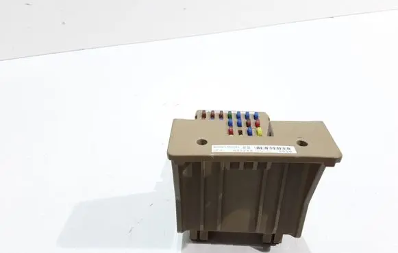 Subaru Legacy Fuse module 82201AG041