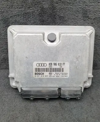 Audi A4 S4 B5 8D Engine control unit/module 038906018FF 0281010065