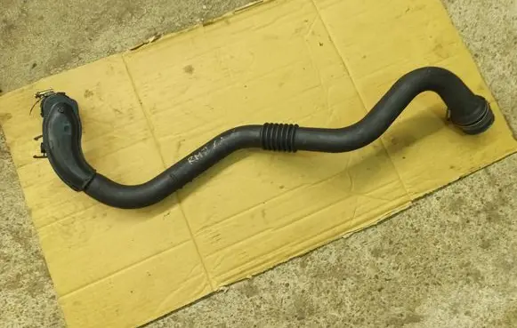 Renault Megane II Intercooler hose/pipe 8200208708