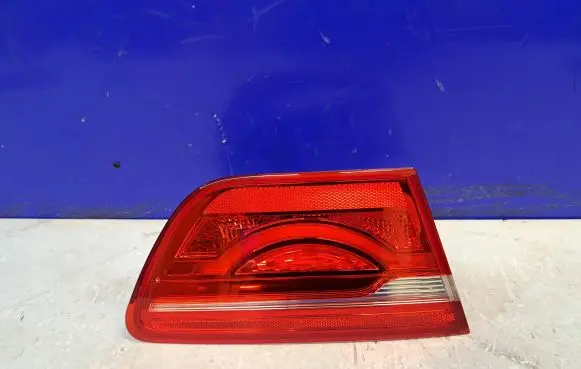 Jaguar XE Tailgate rear/tail lights GX7315K273AE