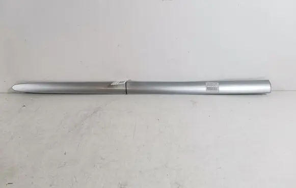 Toyota Corolla Verso E121 Front door trim (molding) 75731-13160