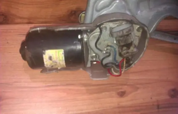 Renault Megane I Wiper motor