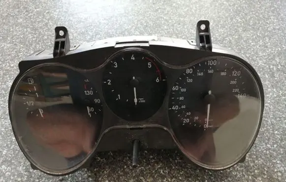 Seat Altea Speedometer (instrument cluster) 5P0920940A