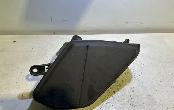 BMW X3 G01 Intake resonator 8635110 108341 8583590