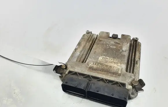 Audi A5 8T 8F Engine control unit/module ECU 8K0907401F