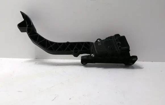 Ford Focus Accelerator throttle pedal 4M519F836BF 6PV00864112