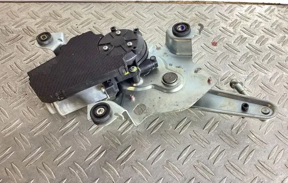 Lexus GS 250 350 300H 450H Tailgate/trunk/boot lift motor 42732010060 42660510230