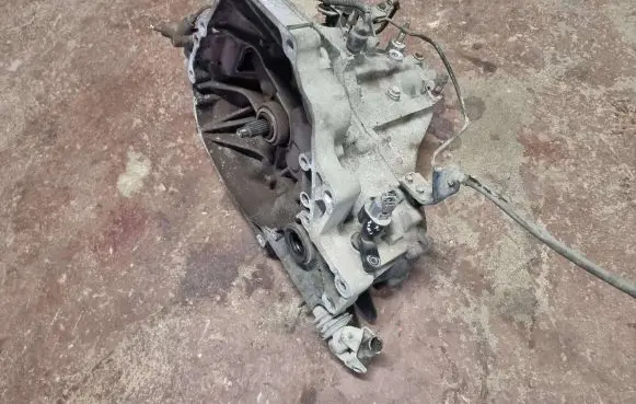 Honda Civic Manual 5 speed gearbox S401224486 1224486