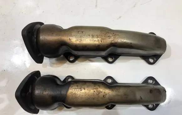 Skoda Superb B5 (3U) Exhaust manifold 059253033M