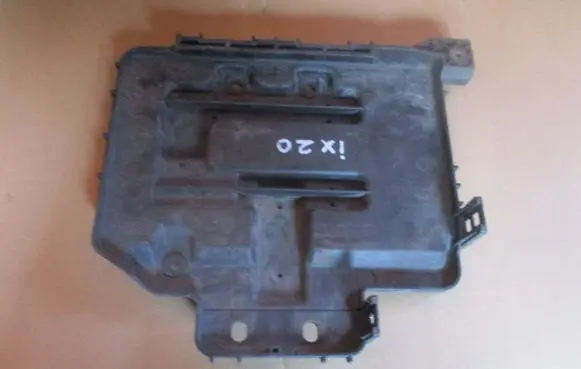 Battery tray