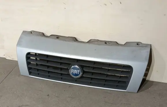 Fiat Ducato Front bumper upper radiator grill 1308067070