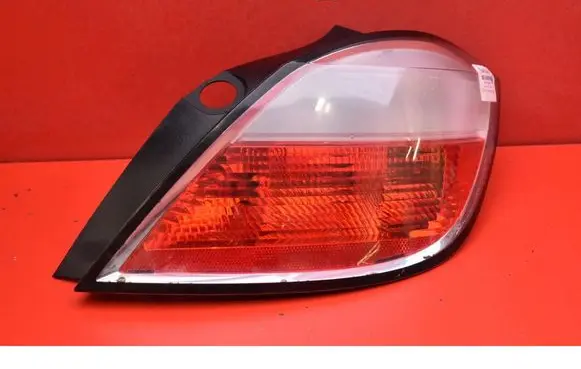 Opel Astra H Rear/tail lights 24451837