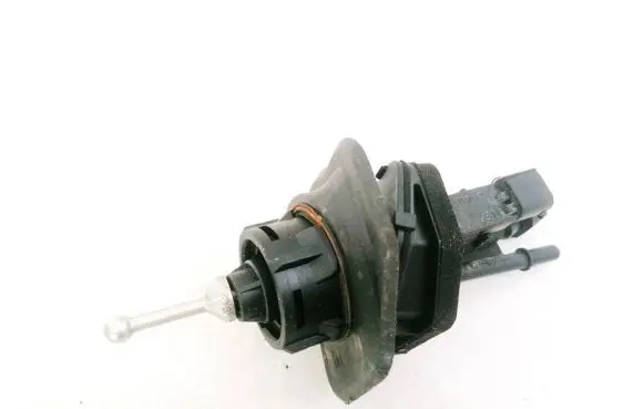 Volvo V40 Clutch master cylinder SE10031