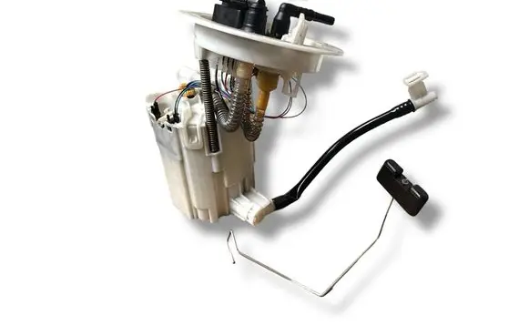 Audi A4 S4 B8 8K Fuel injection high pressure pump 0580205001 8K0919050