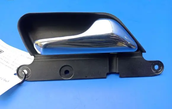 Rear door interior handle