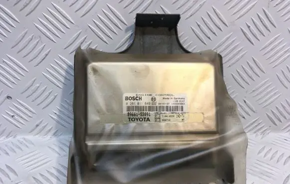 Toyota Yaris Engine control unit/module 89661-52891