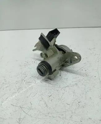 Audi A6 S6 C6 4F Tailgate exterior lock 8e0827573