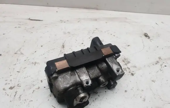 BMW 7 E65 E66 Turbine electric control actuator 712120 6NW00841
