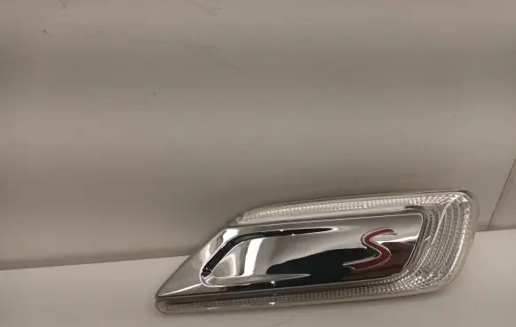 Mini Clubman F54 Front fender indicator light 7358469