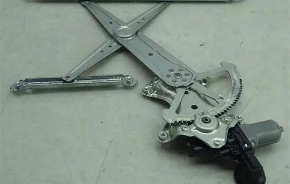 Toyota Prius (XW30) Front door window regulator with motor 8571035180