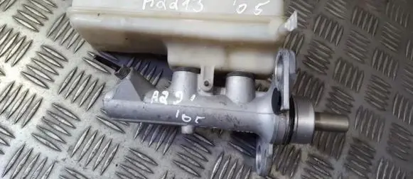 Renault Megane II Master brake cylinder 32067111C