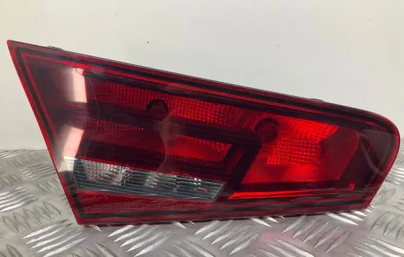 Audi A3 S3 8V Tailgate rear/tail lights 8V3945093