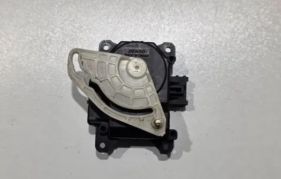 Lexus IS 200-300 Air flap motor/actuator 0637007470