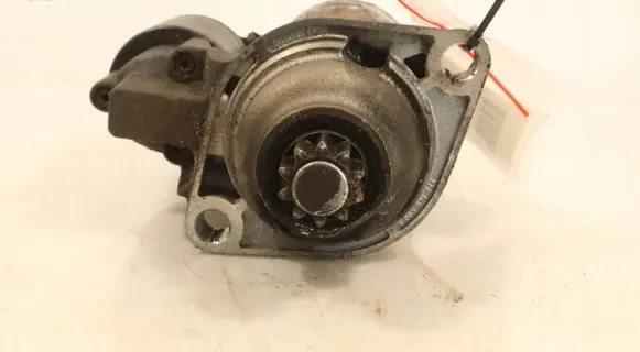 Volkswagen Golf IV Starter motor 