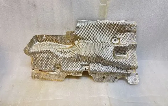 Audi Q8 Heat shield in engine bay 4M8825691