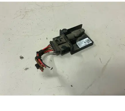 Volkswagen Golf VII Fuel injection pump control unit/module 5Q0906121L 200217 A2C30399102