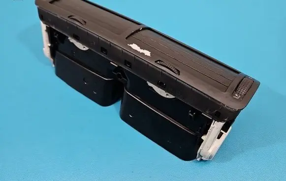 Volkswagen PASSAT B5.5 Dash center air vent grill 3B0819728D IMPRK1535871