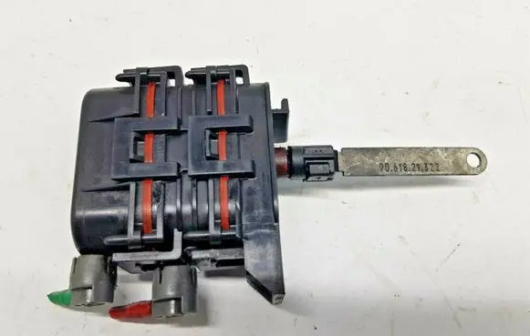Mercedes-Benz E W210 Vacuum valve 9061821322