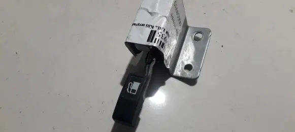 Honda FR-V Fuel tank opening switch 