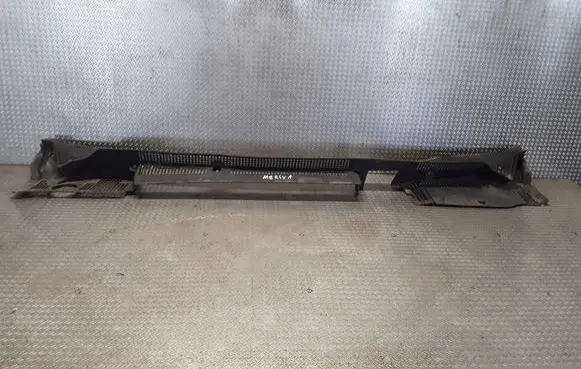 Opel Meriva A Wiper trim 