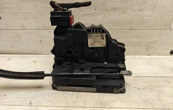 Fiat Ducato Front door lock 1350147080 977713100 1310081058