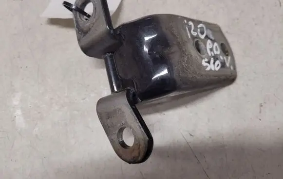 Hyundai i20 (PB PBT) Front door upper hinge