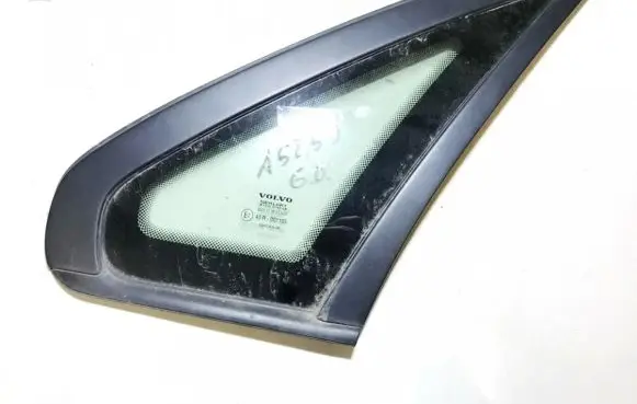 Volvo S80 Rear side window