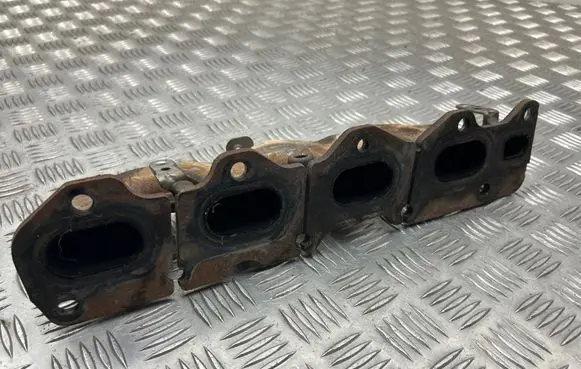 Citroen DS5 Exhaust manifold 9672525080 82026042F