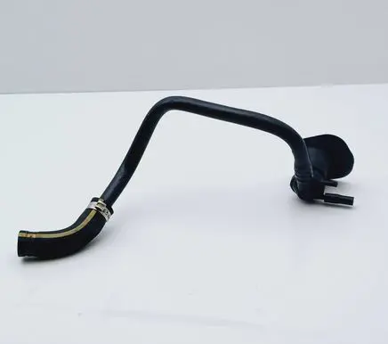 Volkswagen PASSAT B5 Vacuum line/pipe/hose 8D0611743B