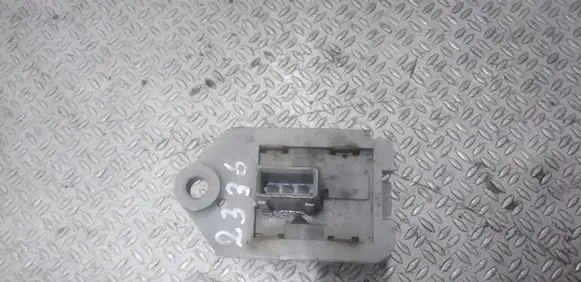 Citroen C5 Coolant fan relay 9641212580