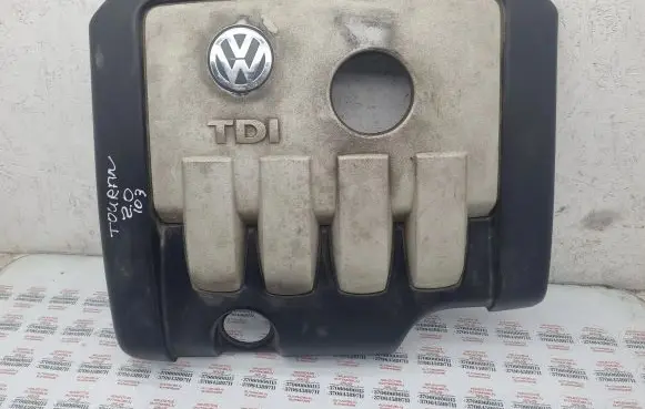 Volkswagen Touran I Engine cover (trim) 03G103925BP