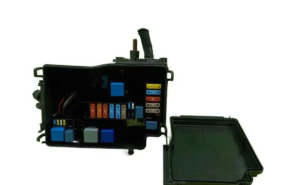 Renault Trafic III (X82) Fuse box set 93452999 BEZPIECZNIKOW