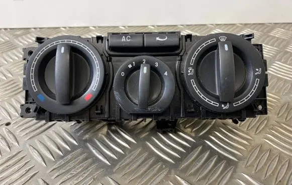Volkswagen Transporter - Caravelle T5 Climate control unit 7H0820045A