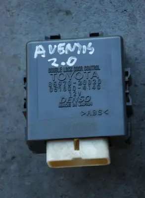 Toyota Avensis T270 Door control unit/module 8597020020