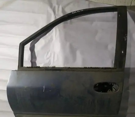 Chrysler Voyager Front door melynos