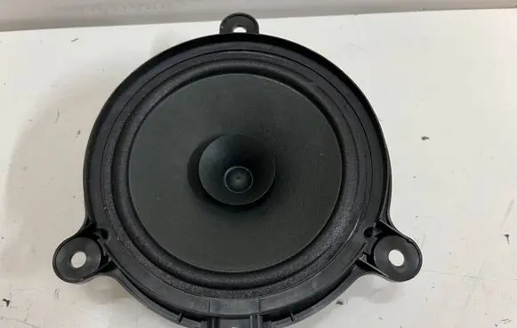 Mazda 3 III Rear door speaker BHP166960