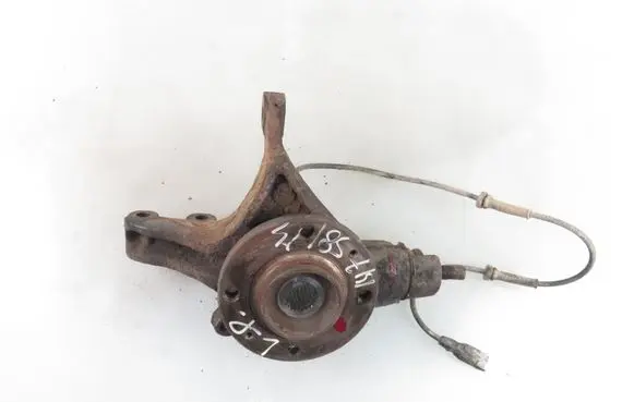 Peugeot 307 Front wheel hub spindle knuckle 
