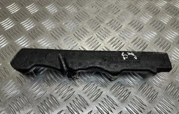 Volkswagen PASSAT B8 Heat shield in engine bay 04L130380