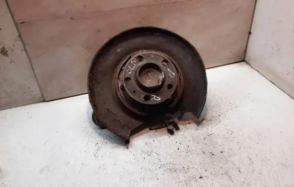 Volvo V70 Rear wheel hub